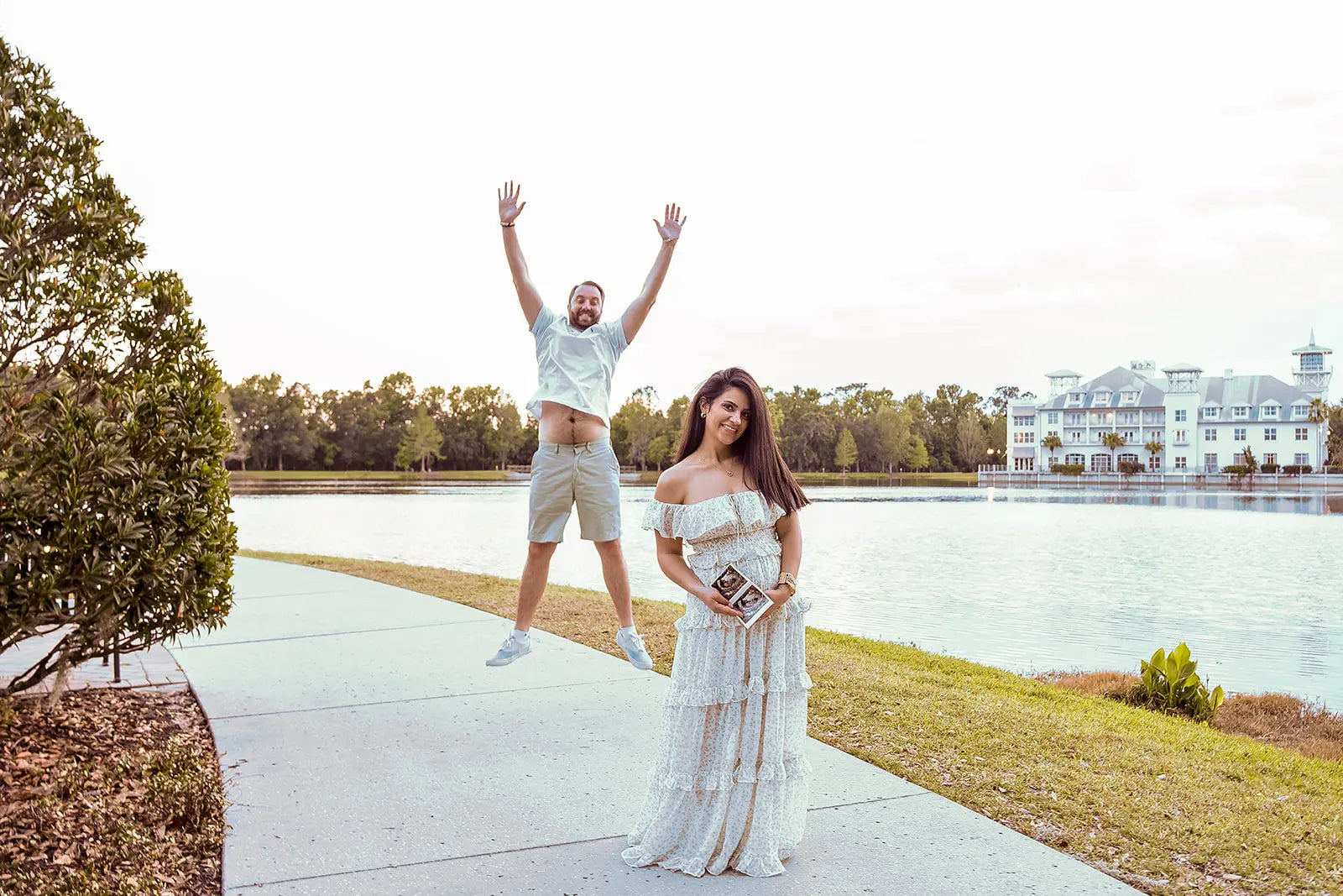 Braithwaite family pregnancy ultrasound photoshoot