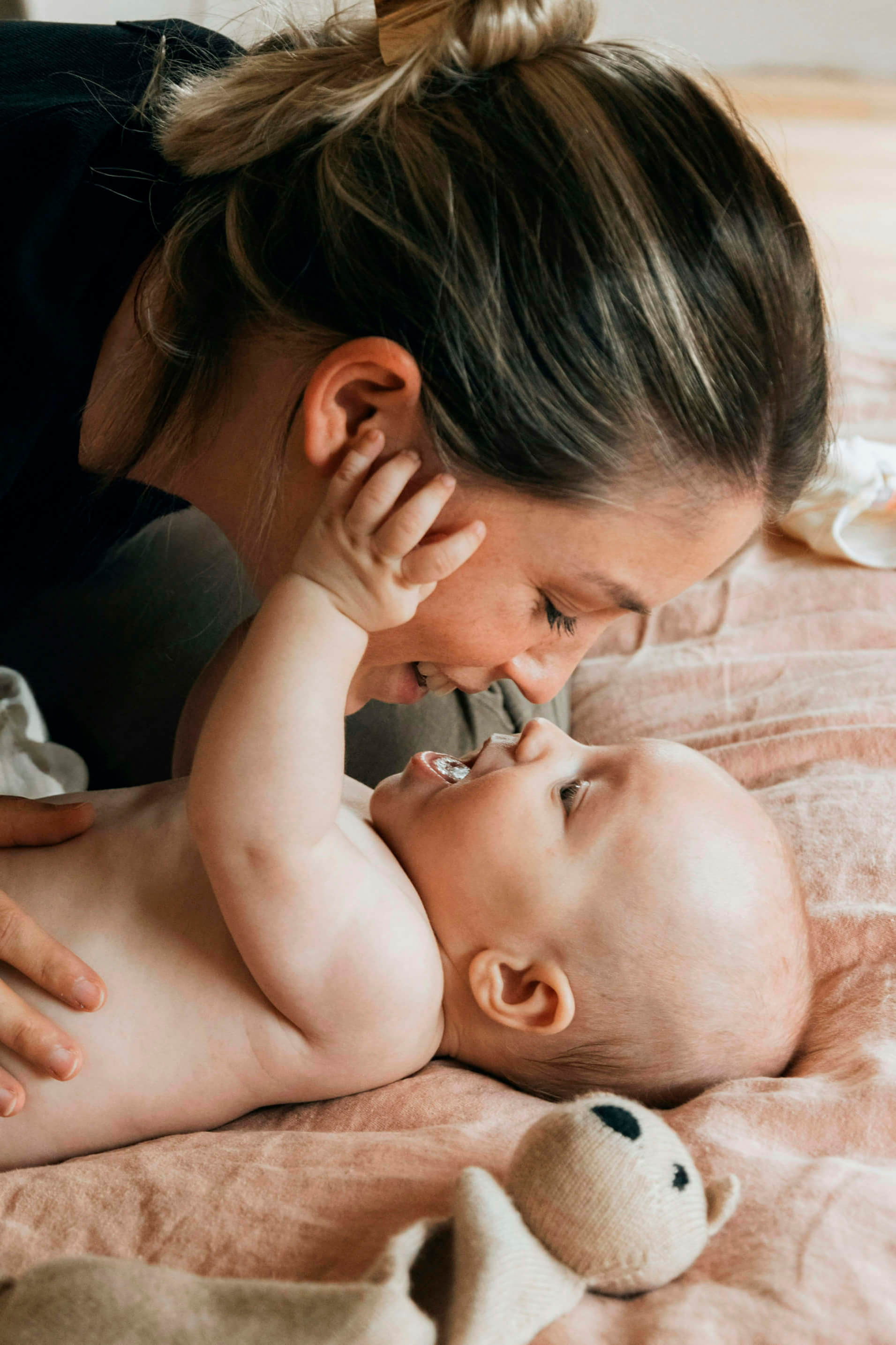 Creating a Cozy and Positive Pumping Space This Holiday Season